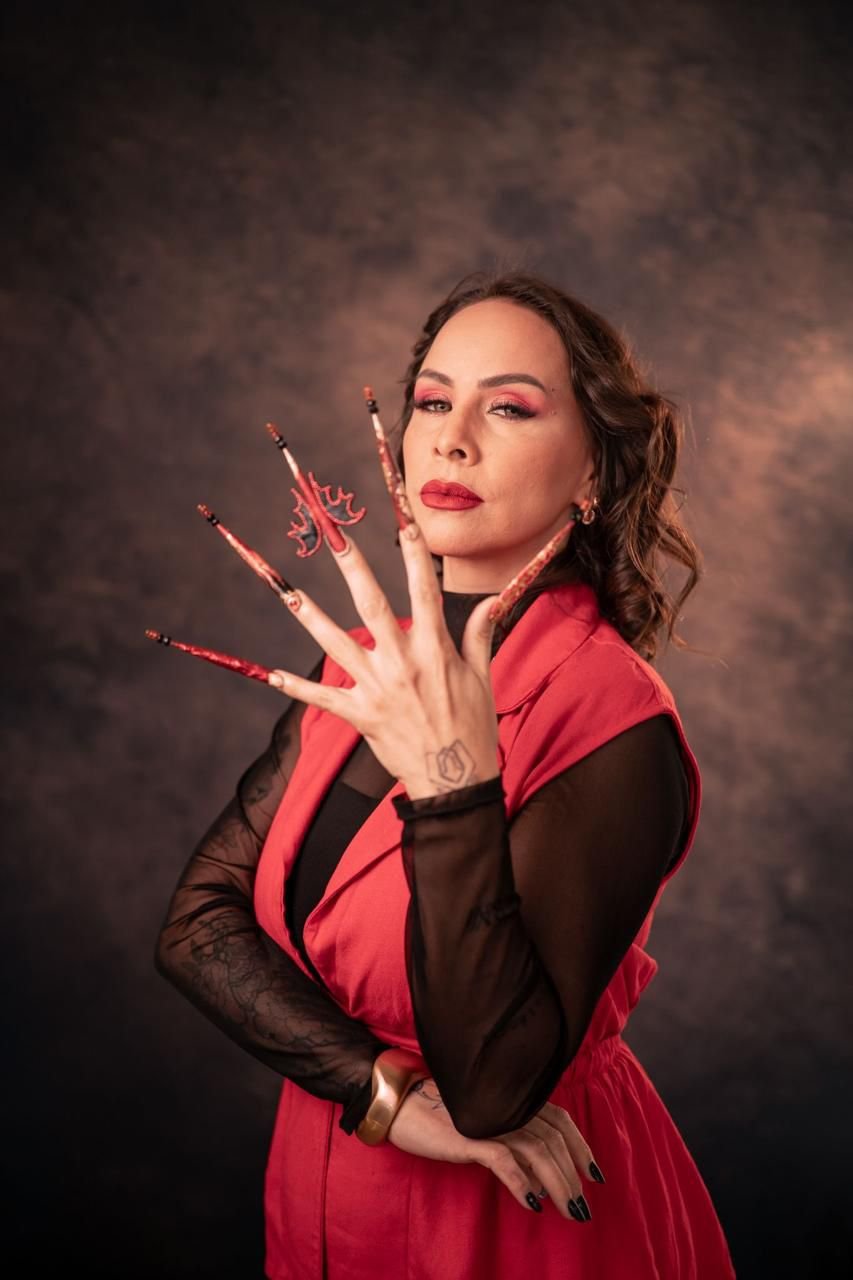 Retrato de Michelly Morais, criadora da Formação Educadora Fera